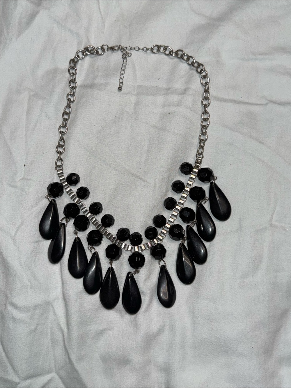 Elegant Black Teardrop Statement Necklace - Unbranded